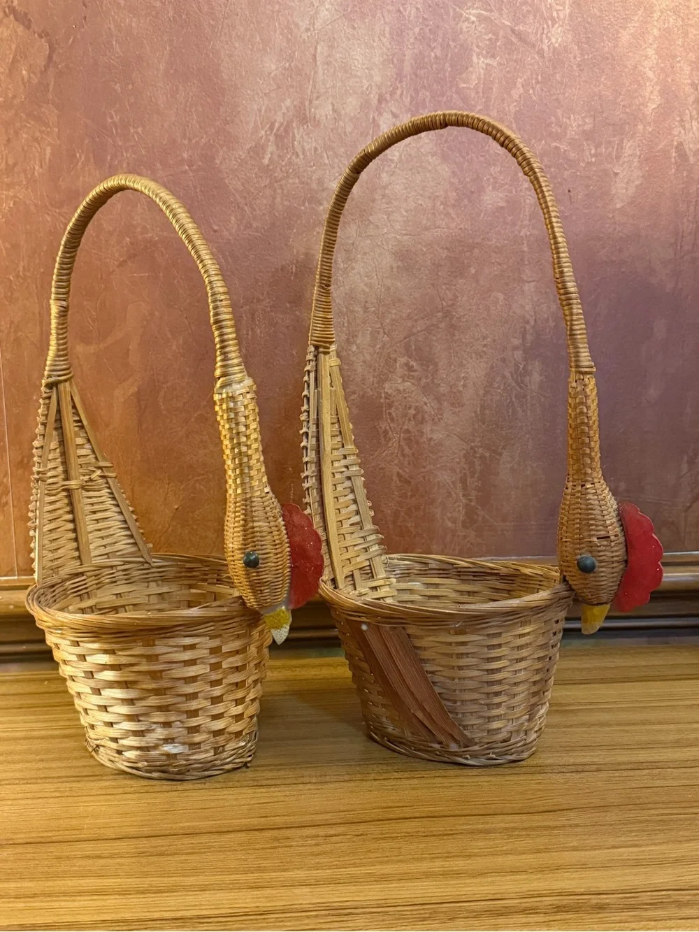 Vintage Woven Wicker Rooster Baskets Set of 2 Bird Gathering Farmhouse Decor